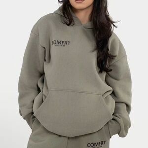 COMFRT Olive Green Set